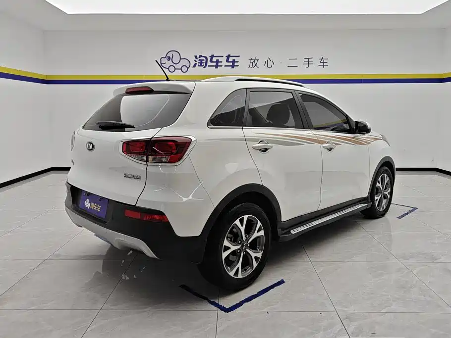 Kia KX3 2015 — фото 3