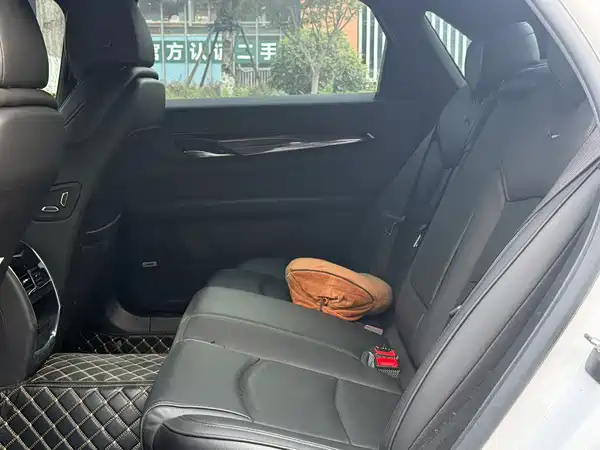 Cadillac CT6 2022