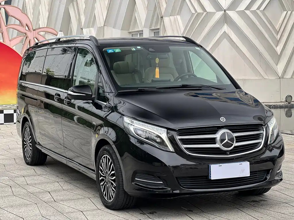 Mercedes-Benz V-Class 2017 — фото 3