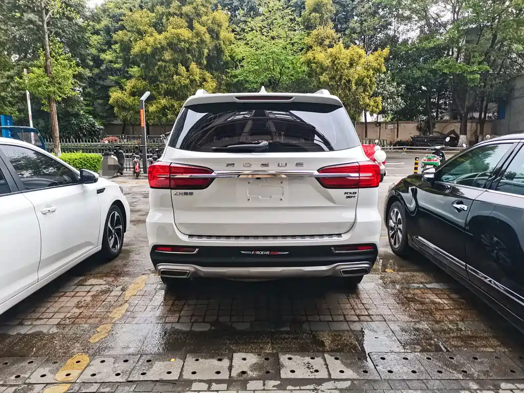 Roewe RX8 2018 — фото 14