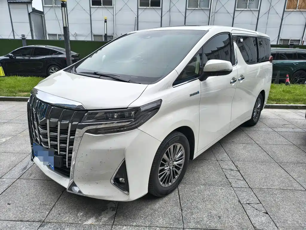 Toyota Alphard 2022 — фото 1
