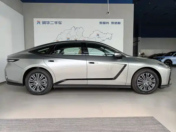 Lexus ES 2026