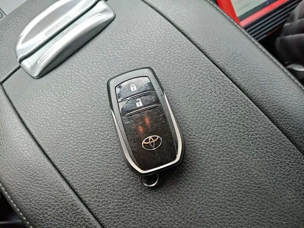 Toyota Highlander 2015 — фото 9