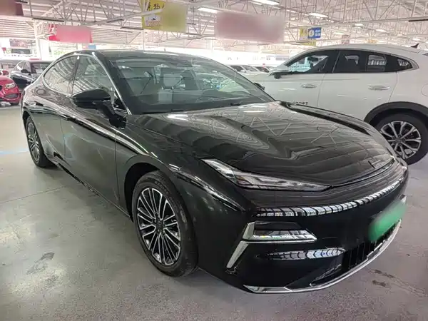 Geely Galaxy Starshine 8 2025