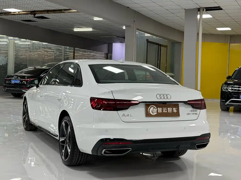 Audi A4L 2025