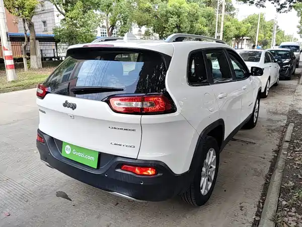 Jeep Cherokee 2019