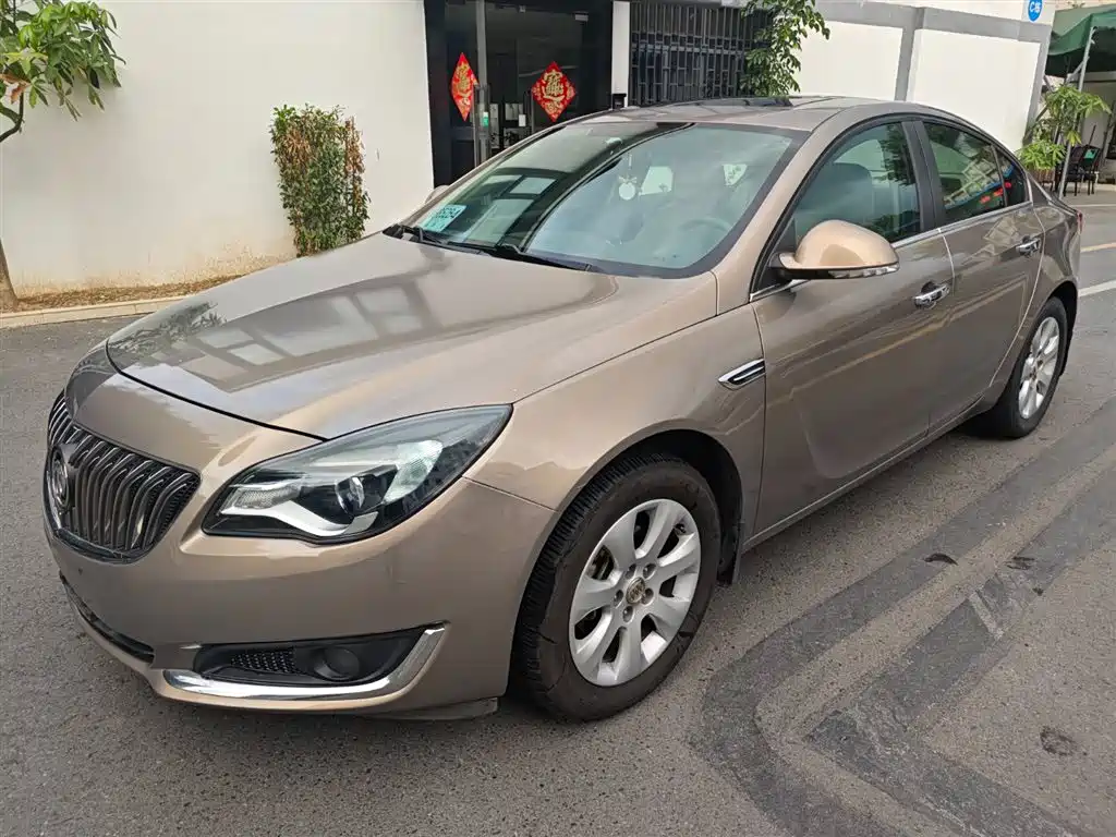Buick Regal 2014 — фото 1