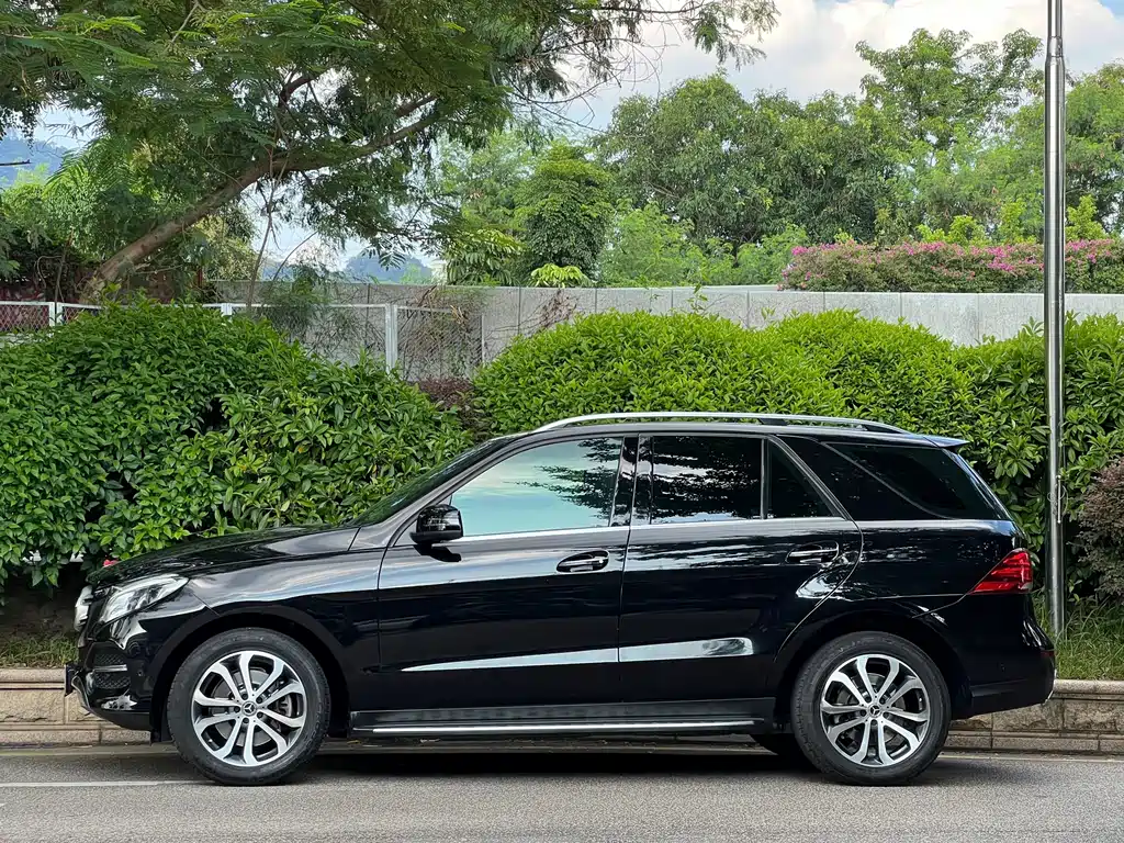 Mercedes-Benz GLE 2019 — фото 17