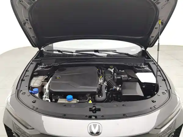 Changan UNI-V 2024