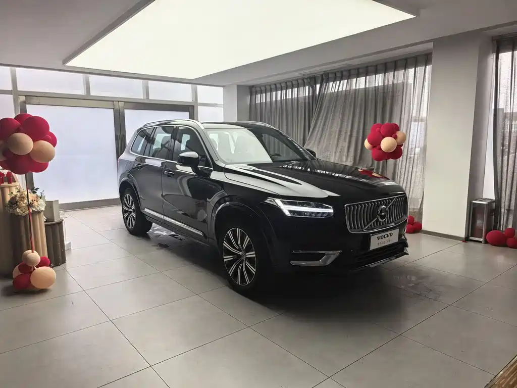Volvo XC90 2024 — фото 3