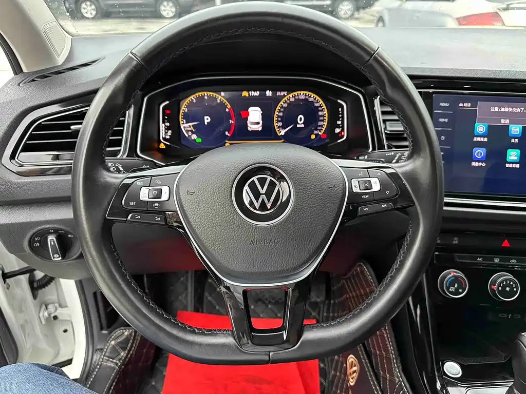 Volkswagen T-Roc 2022 — фото 10