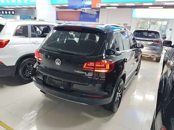 Volkswagen Tiguan 2015