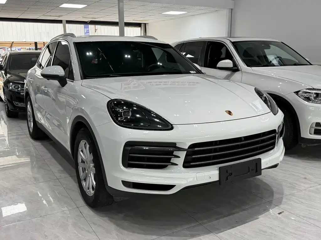 Porsche Cayenne 2018 — фото 3
