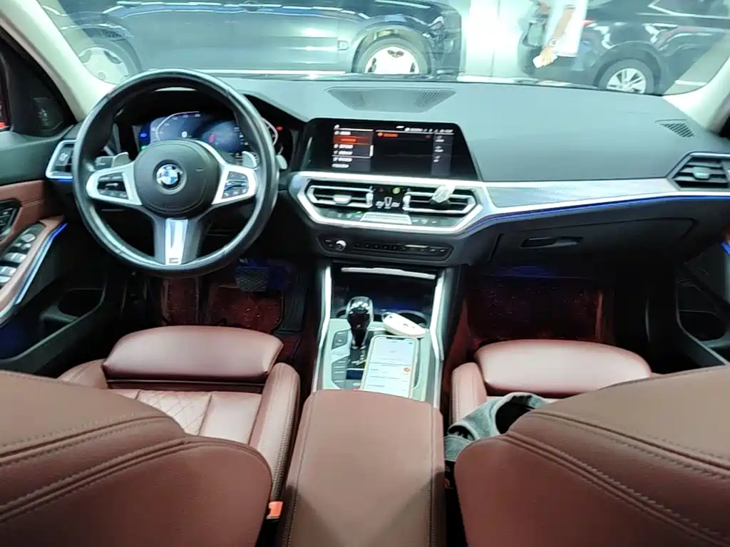 BMW 3 Series 2022 — фото 10