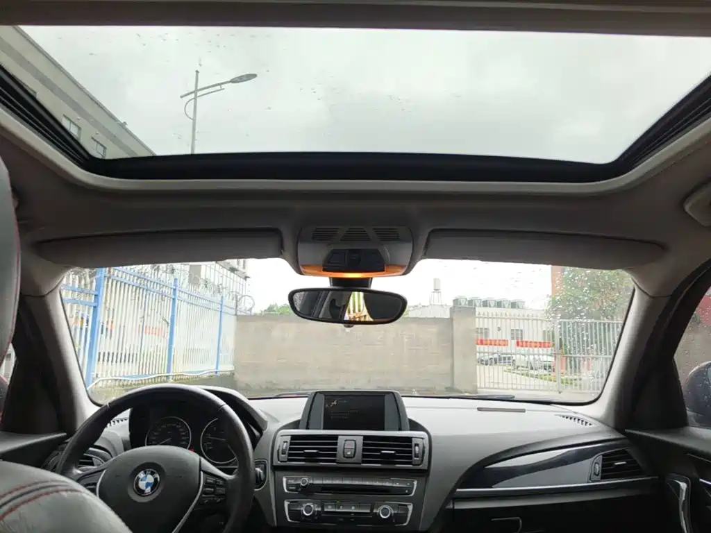 BMW 1 Series 2014 — фото 18