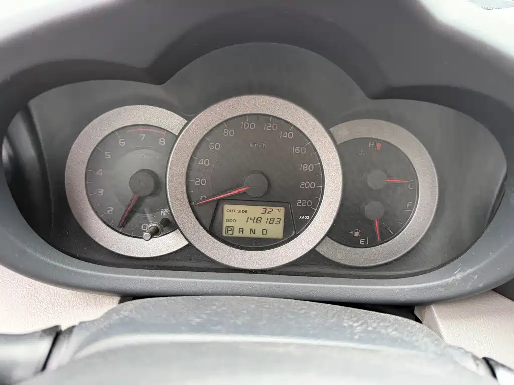 Toyota RAV4 2008 — фото 15