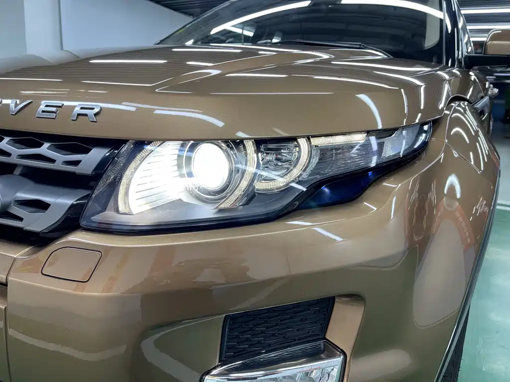Land Rover Evoque 2015 — фото 28