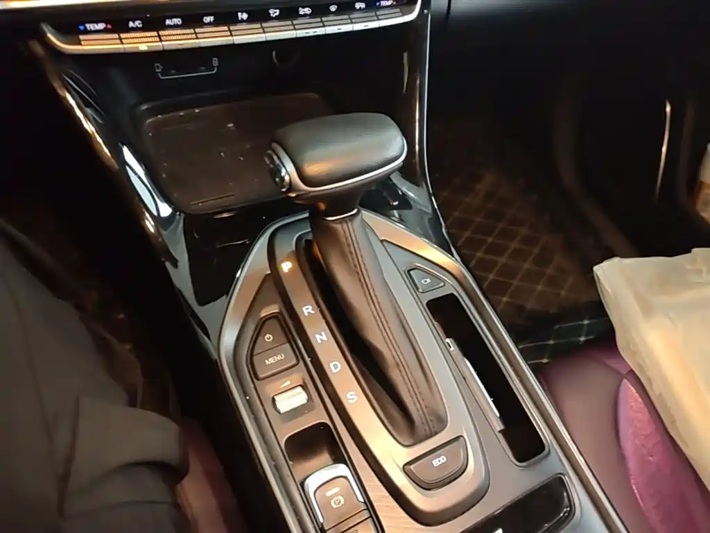 GAC Motor Trumpchi GS4 2021 — фото 14