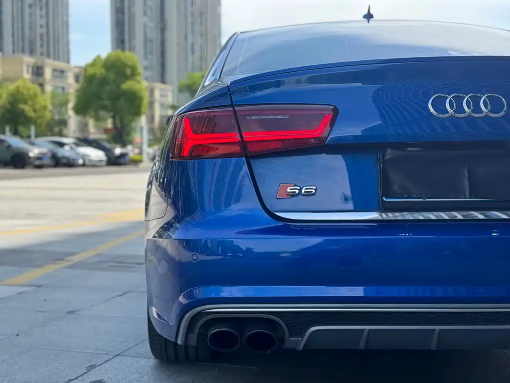 Audi S6 2016 — фото 9