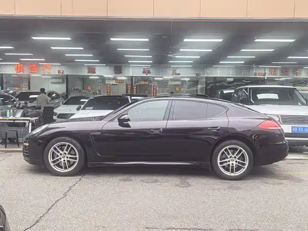 Porsche Panamera 2016