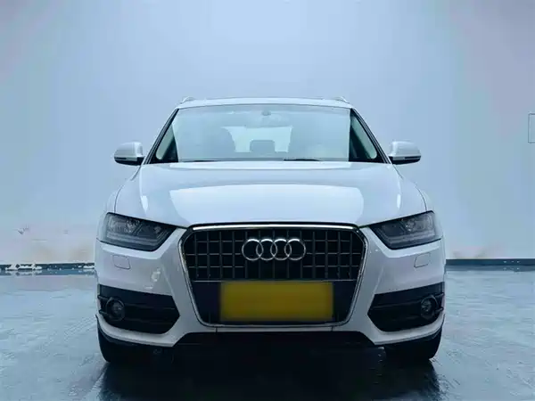 Audi Q3 2015