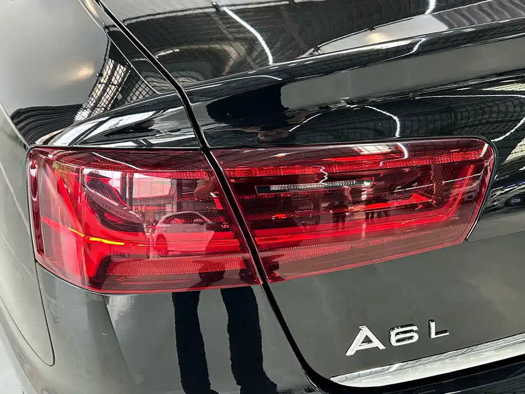 Audi A6L 2018 — фото 26