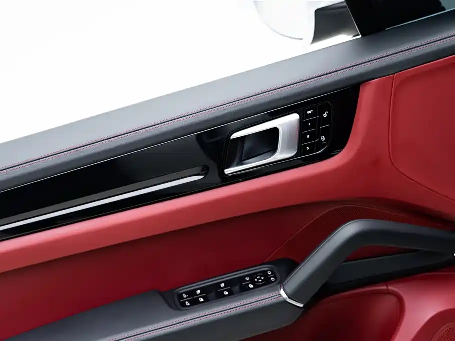 Porsche Cayenne 2019 — фото 15