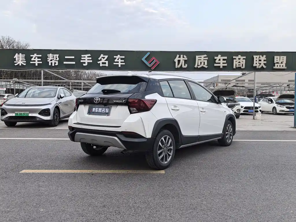 Toyota Yaris L 2021 — фото 5