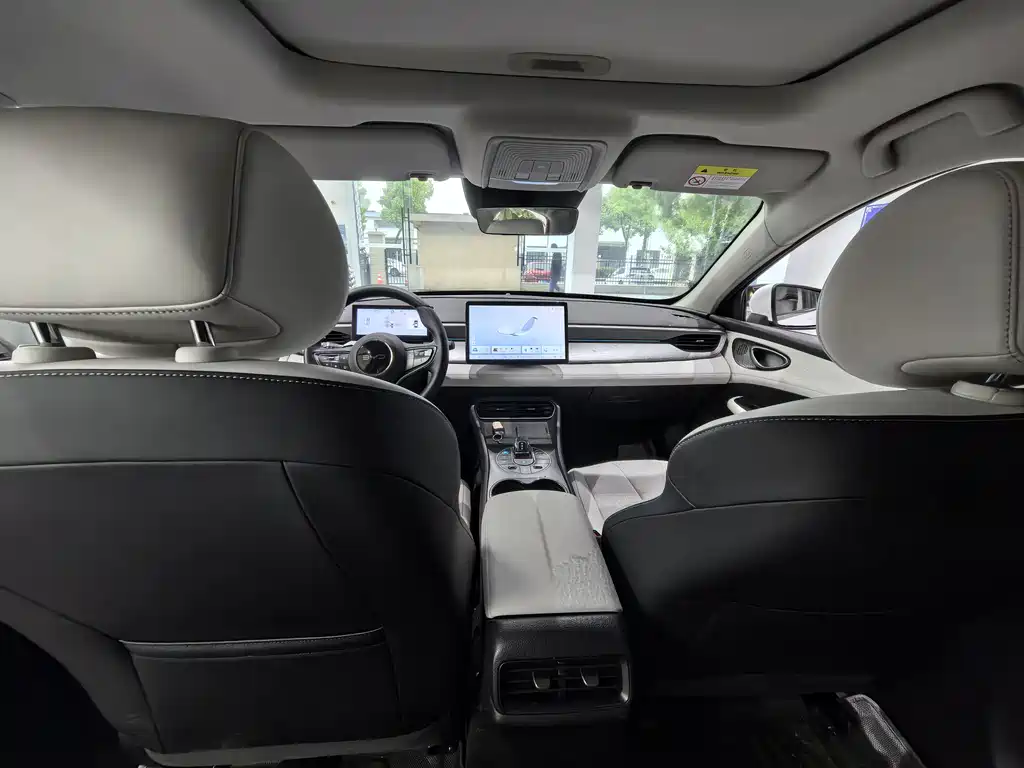 BYD Seal 05 DM-i 2025 — фото 7