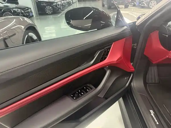 Porsche Taycan 2020