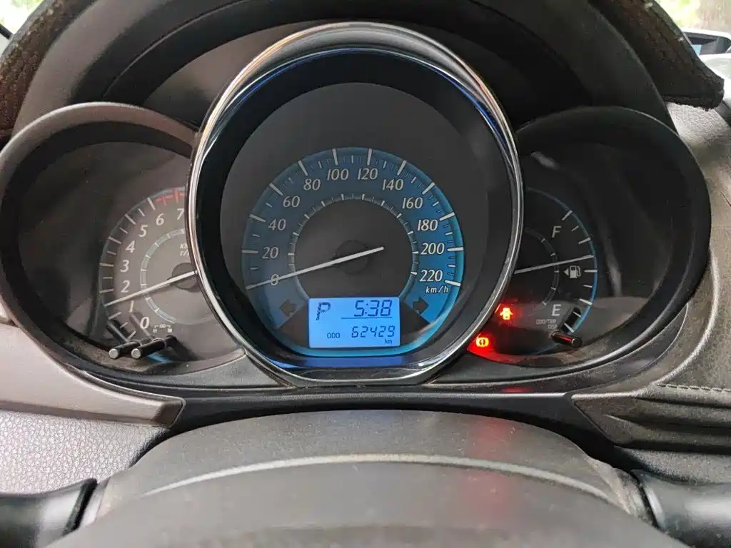 Toyota Yaris L 2015