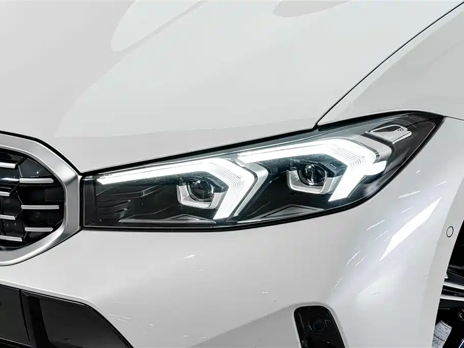 BMW 3 Series 2024