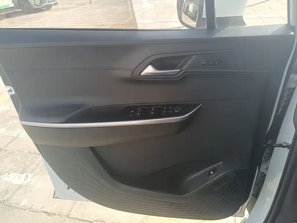 Hyundai Custo 2023 — фото 12