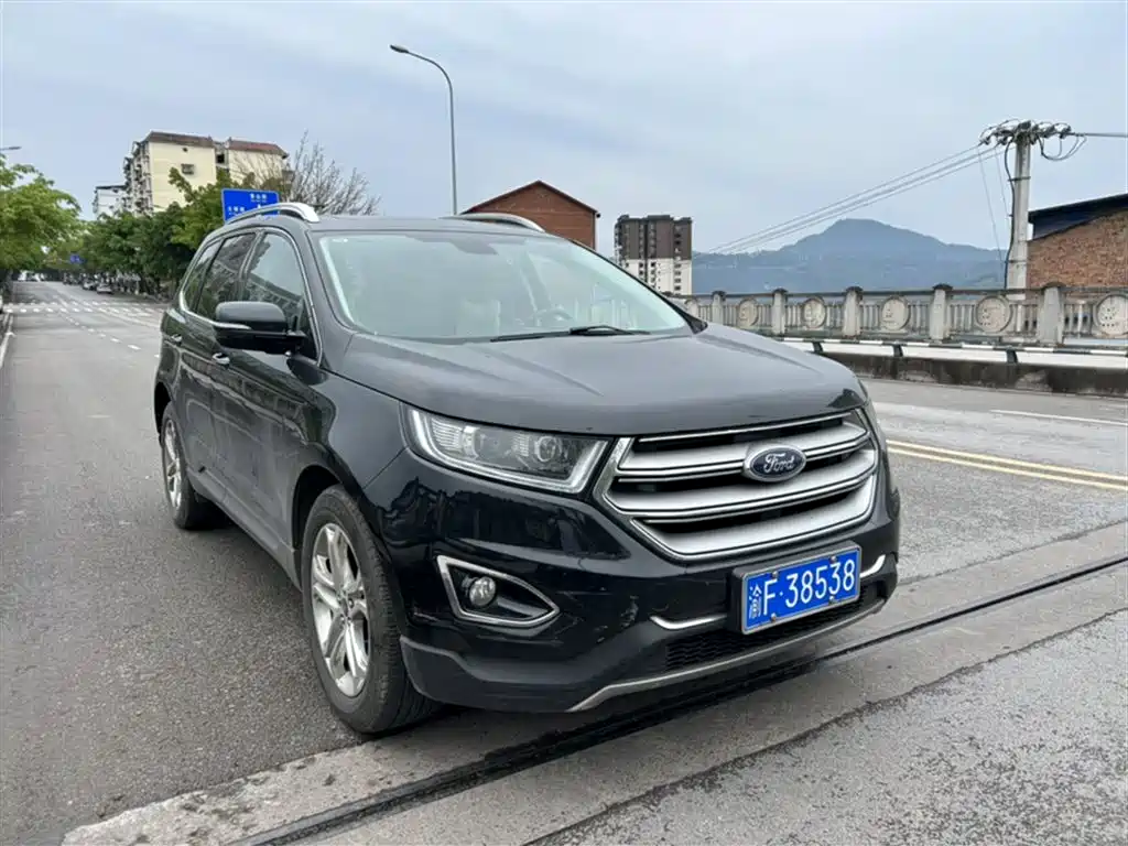 Ford Edge 2018 — фото 7