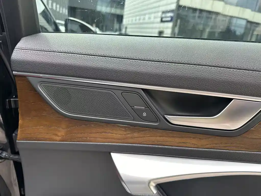 Audi A6L 2020 — фото 34