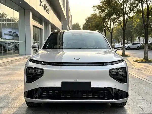 XPeng G9 2025