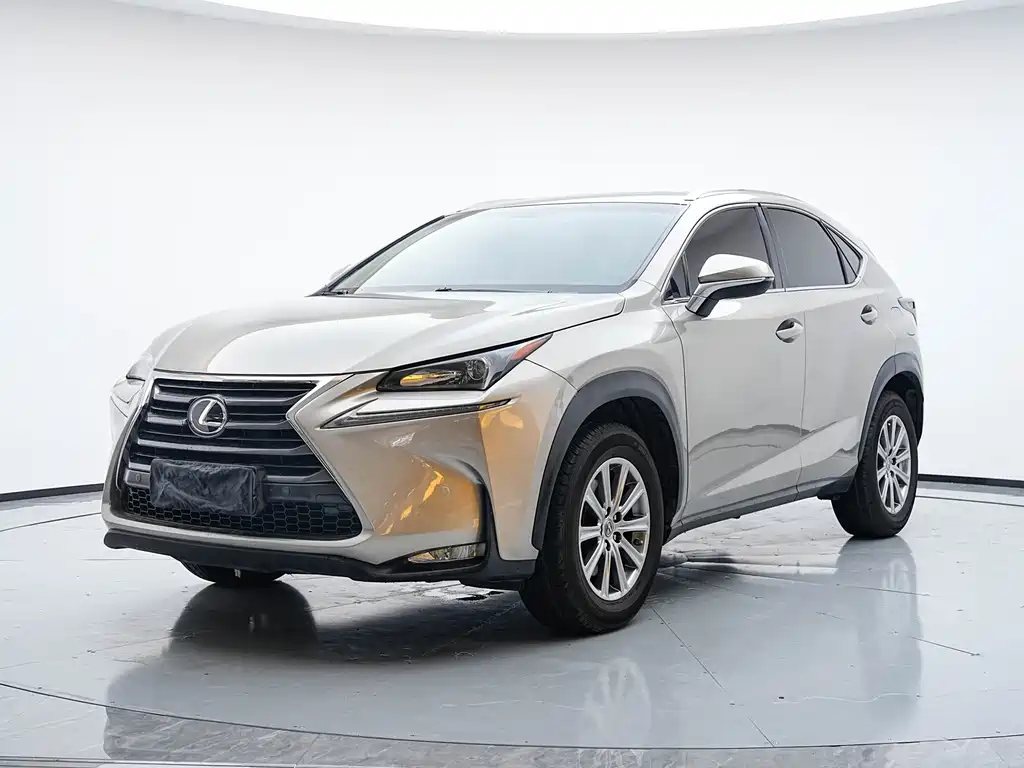 Lexus NX 2015 — фото 1