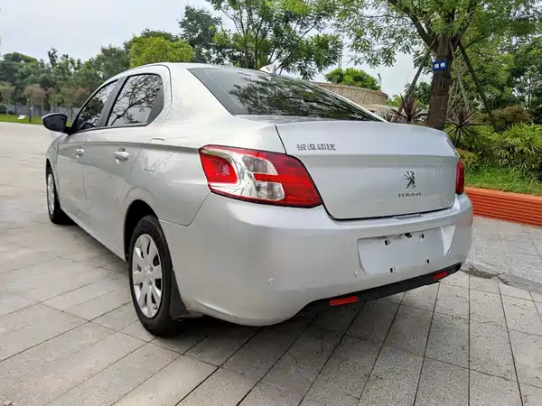 Peugeot 301 2014