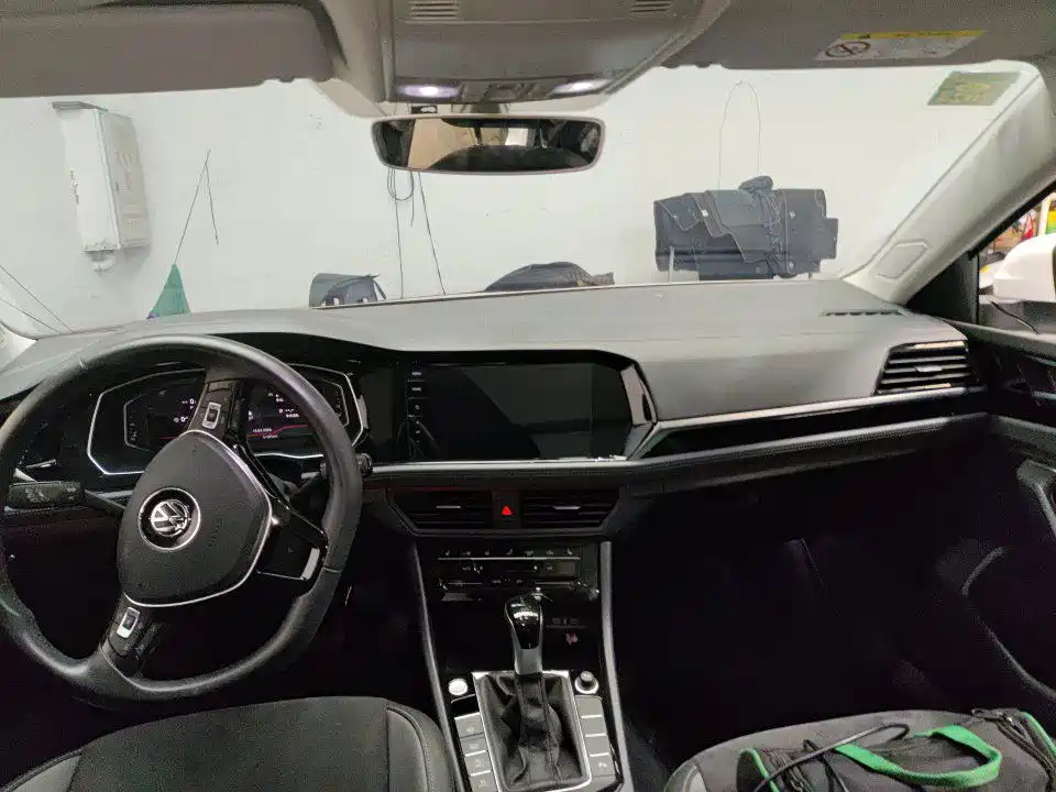 Volkswagen Sagitar 2022