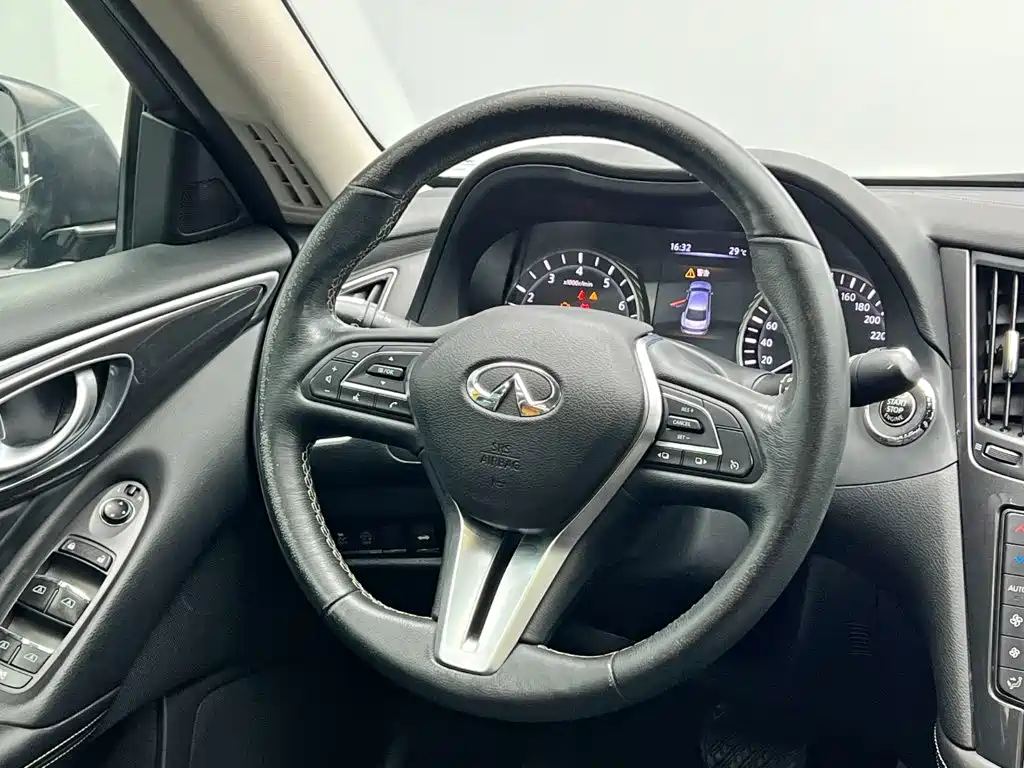 Infiniti Q50L 2018 — фото 19