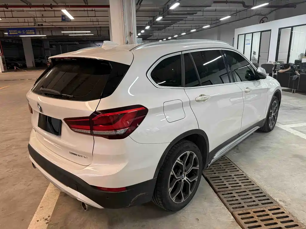 BMW X1 2022 — фото 4