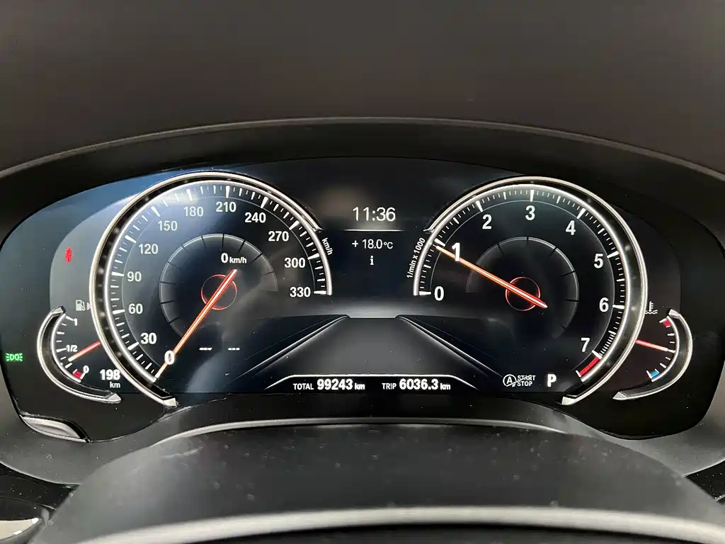 BMW 6 Series GT 2018 — фото 21
