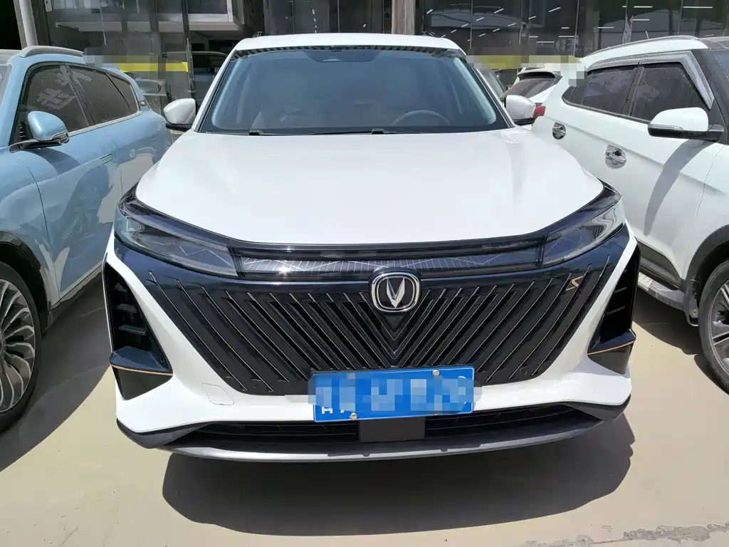 Changan CS75 PLUS 2022 — фото 2