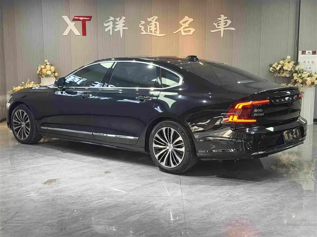 Volvo S90 2023 — фото 20