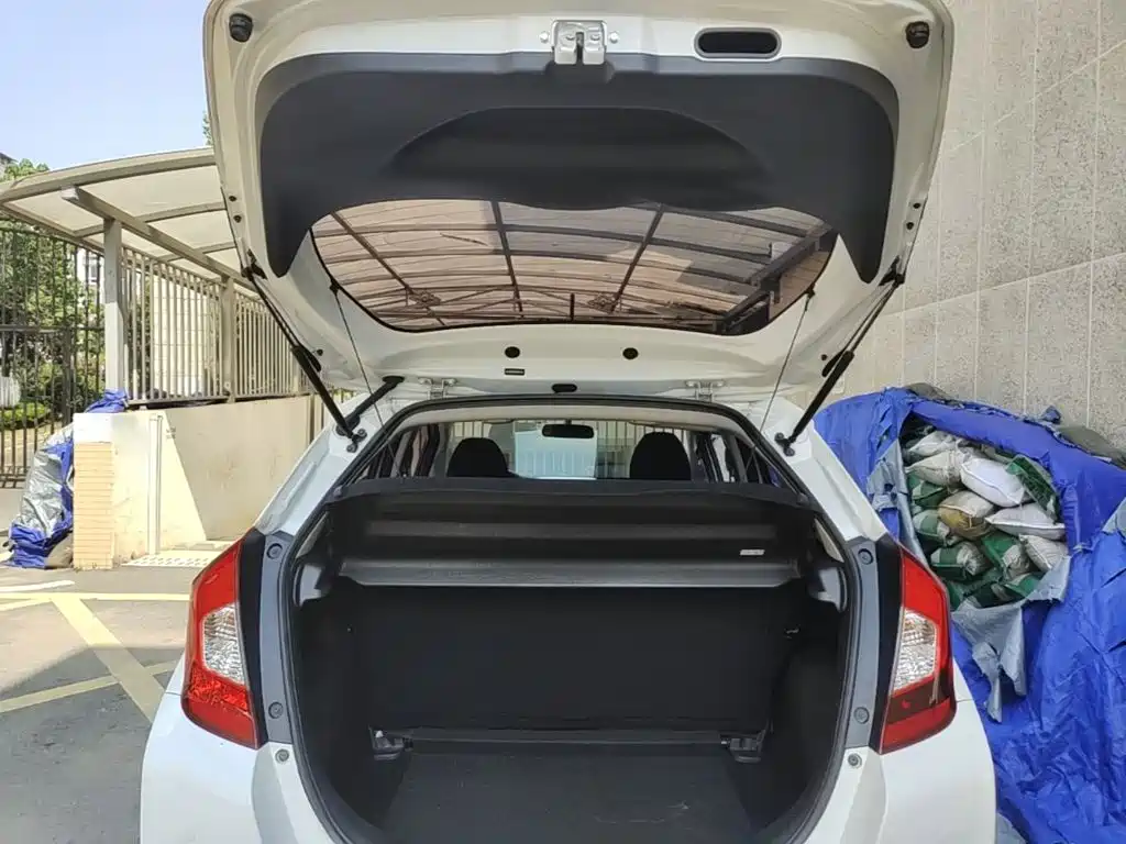 Honda Fit 2017 — фото 15