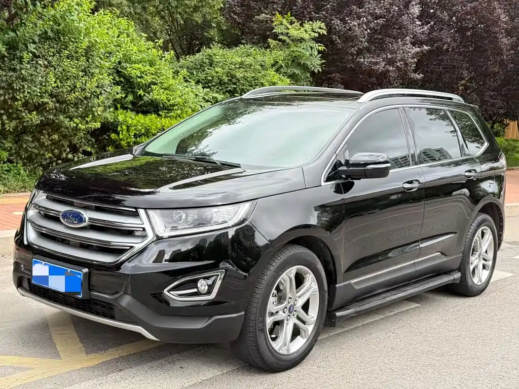 Ford Edge 2020 — фото 1