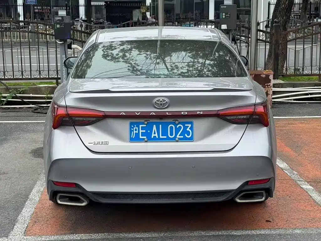 Toyota Avalon 2021