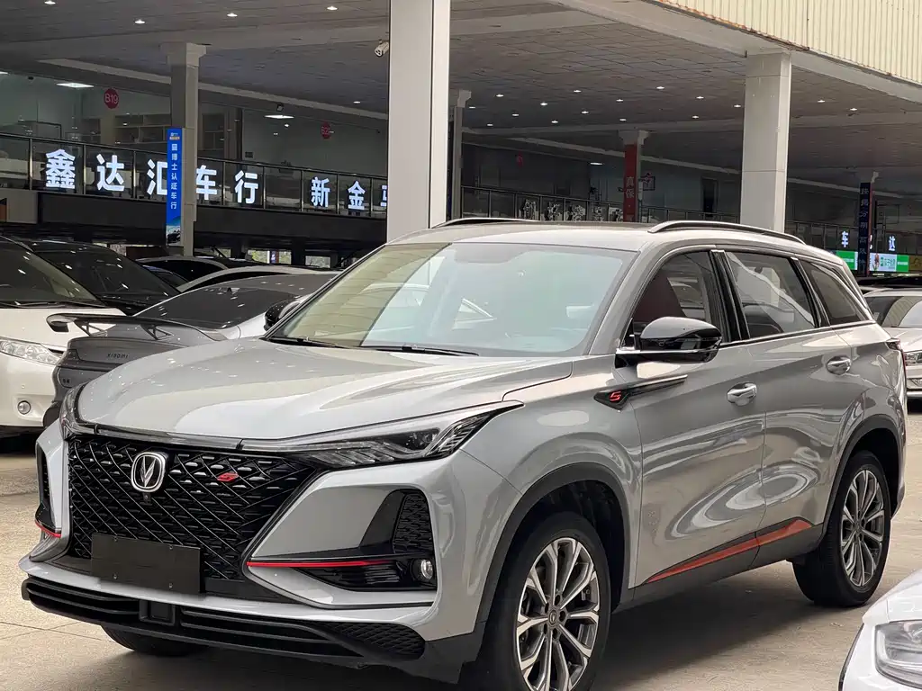Changan CS75 PLUS 2021 — фото 1