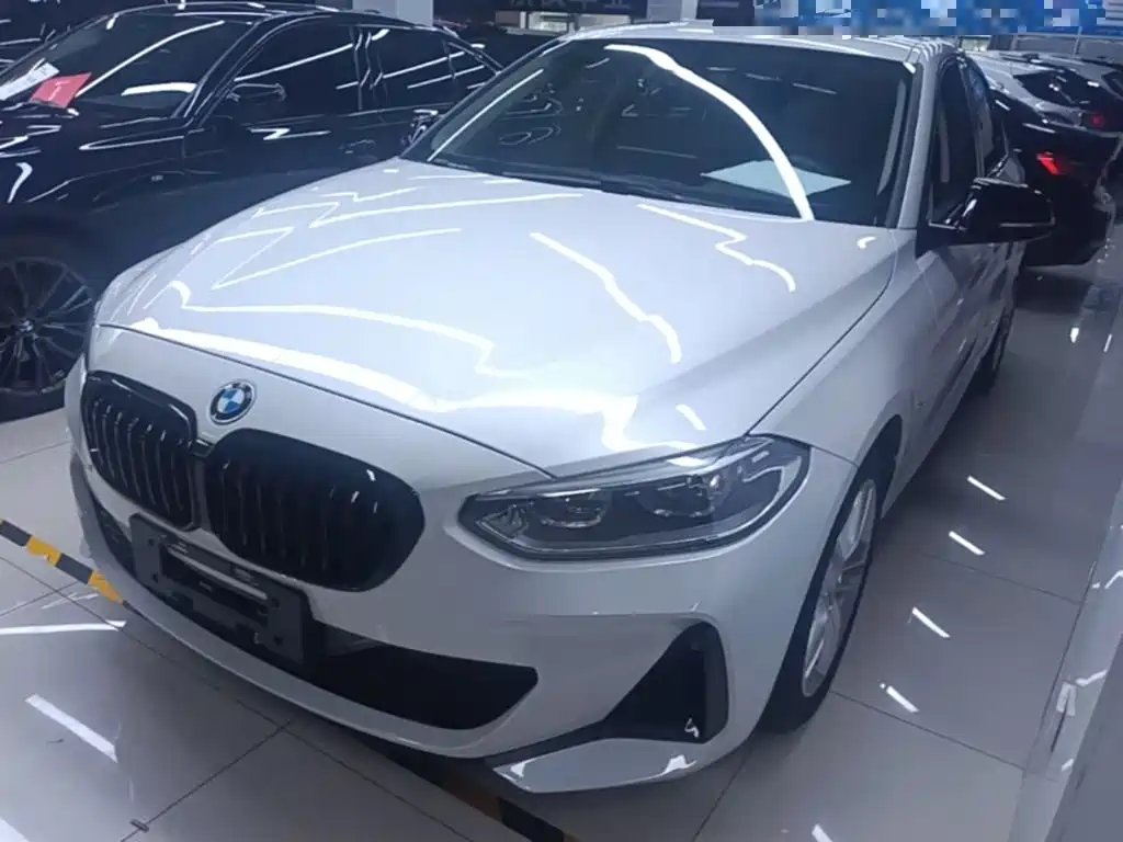 BMW 1 Series 2021