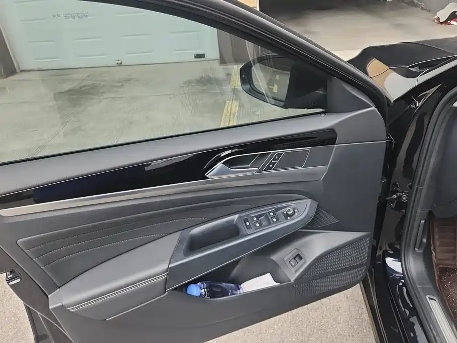 Volkswagen Passat 2023